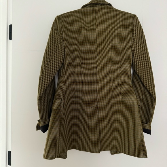 Gestuz snatched waist blazer - Picture 7 of 12